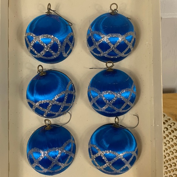 Pyramid Holiday Vintage Mcm Pyramid Blue Satin Christmas Balls